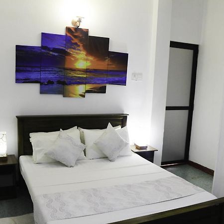 Yoho Travellers Residence Kandy Exterior photo