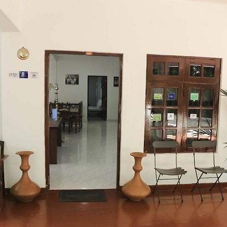 Yoho Travellers Residence Kandy Exterior photo