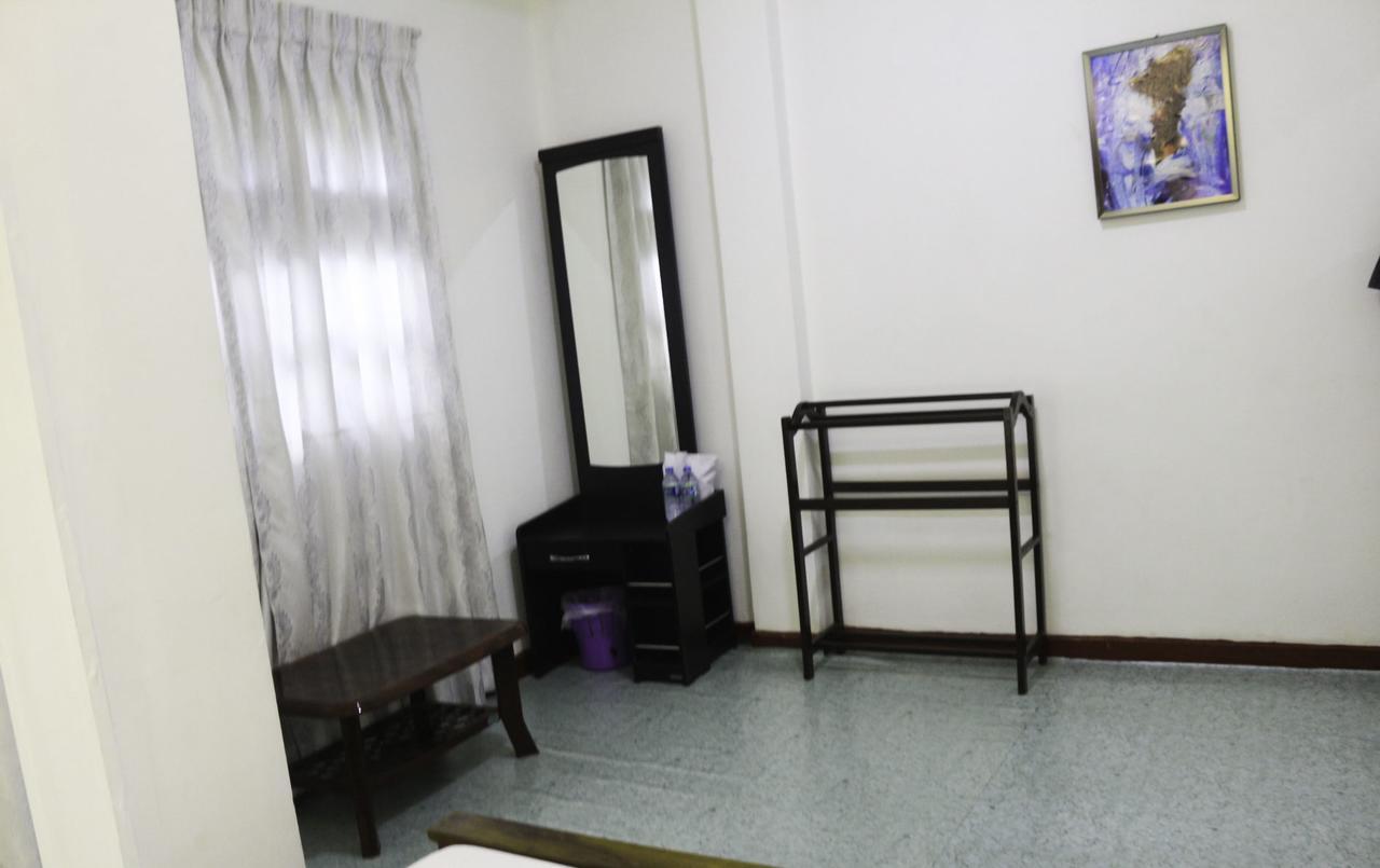 Yoho Travellers Residence Kandy Exterior photo