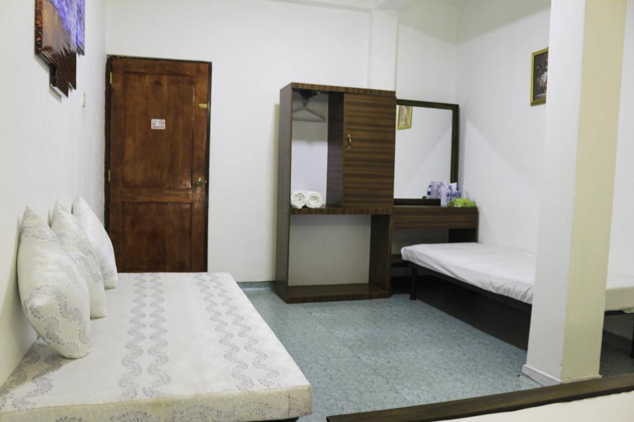 Yoho Travellers Residence Kandy Exterior photo