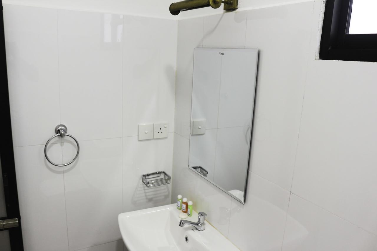 Yoho Travellers Residence Kandy Exterior photo