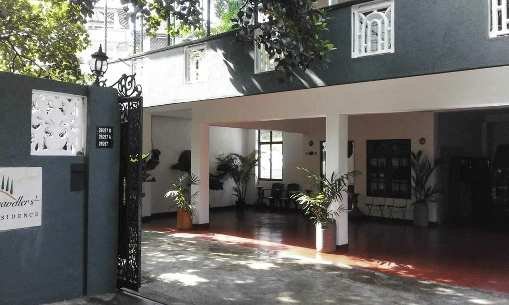 Yoho Travellers Residence Kandy Exterior photo